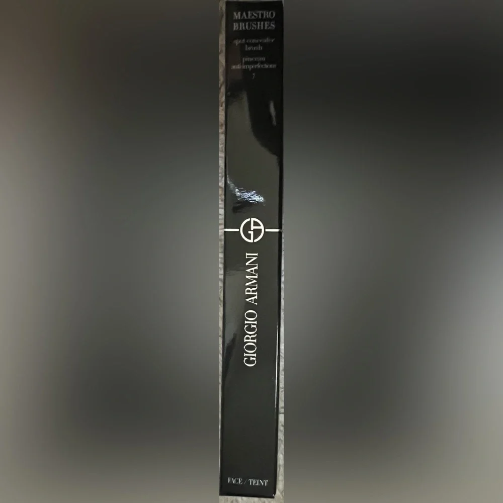 ⭐️BNIB⭐️Giorgio Armani~ Spot Concealer Brush #7~ Maestro Brushes - Picture 6 of 6